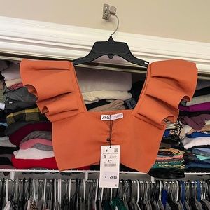 Ruffle cropped top